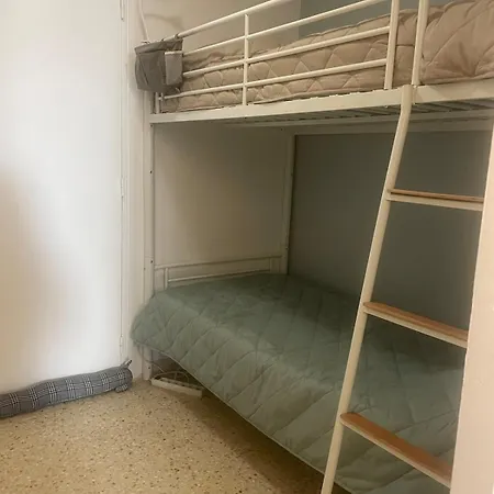 Apartmán Climatise 4 Personnes, Place De Parking Privee, Rdc Avec Terrasse, A 10 Min A Pied *