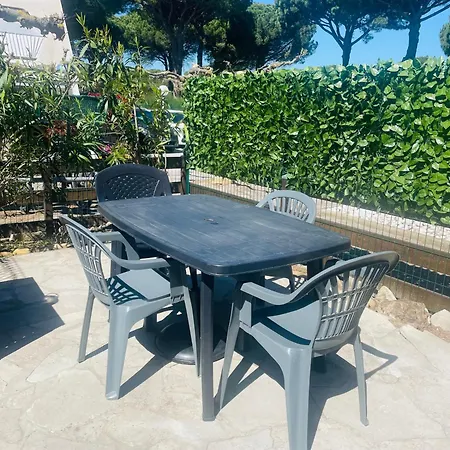 Climatise 4 Personnes, Place De Parking Privee, Rdc Avec Terrasse, A 10 Min A Pied